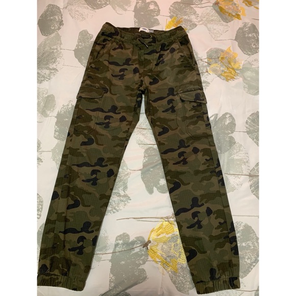 Boys pant 👖 - Picture 2 of 2